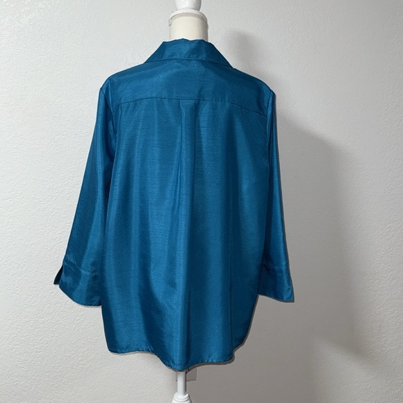 DRAPERS&DAMONS Teal Button-Up Women's Top - Picture 3 of 7